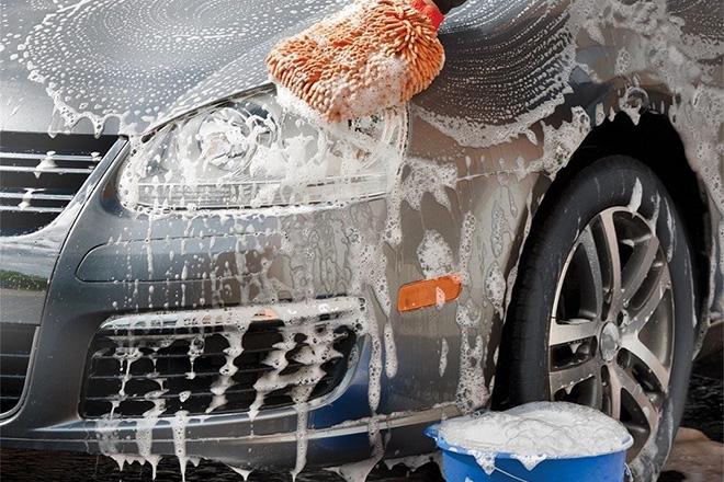 Les meilleurs shampooings pour voiture pour le lavage sans contact