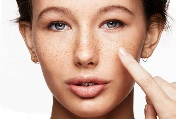 Les meilleurs remèdes contre les taches de vieillesse sur le visage Les meilleurs remèdes contre les taches de vieillesse sur le visage