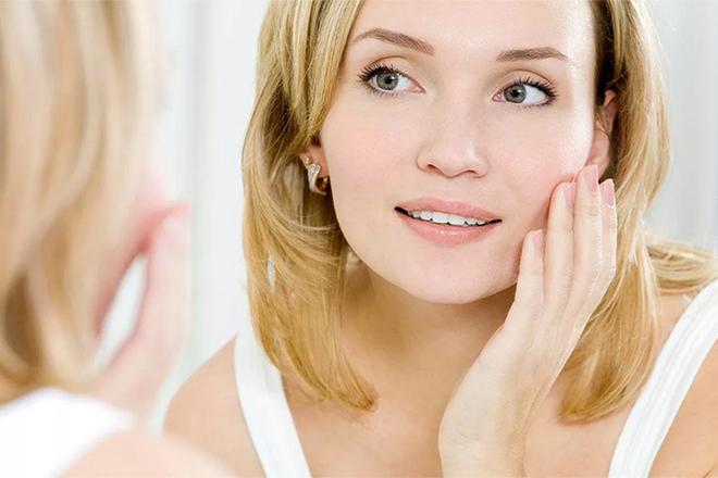Meilleures crèmes pour le visage après 40 ans Meilleures crèmes pour le visage après 40 ans